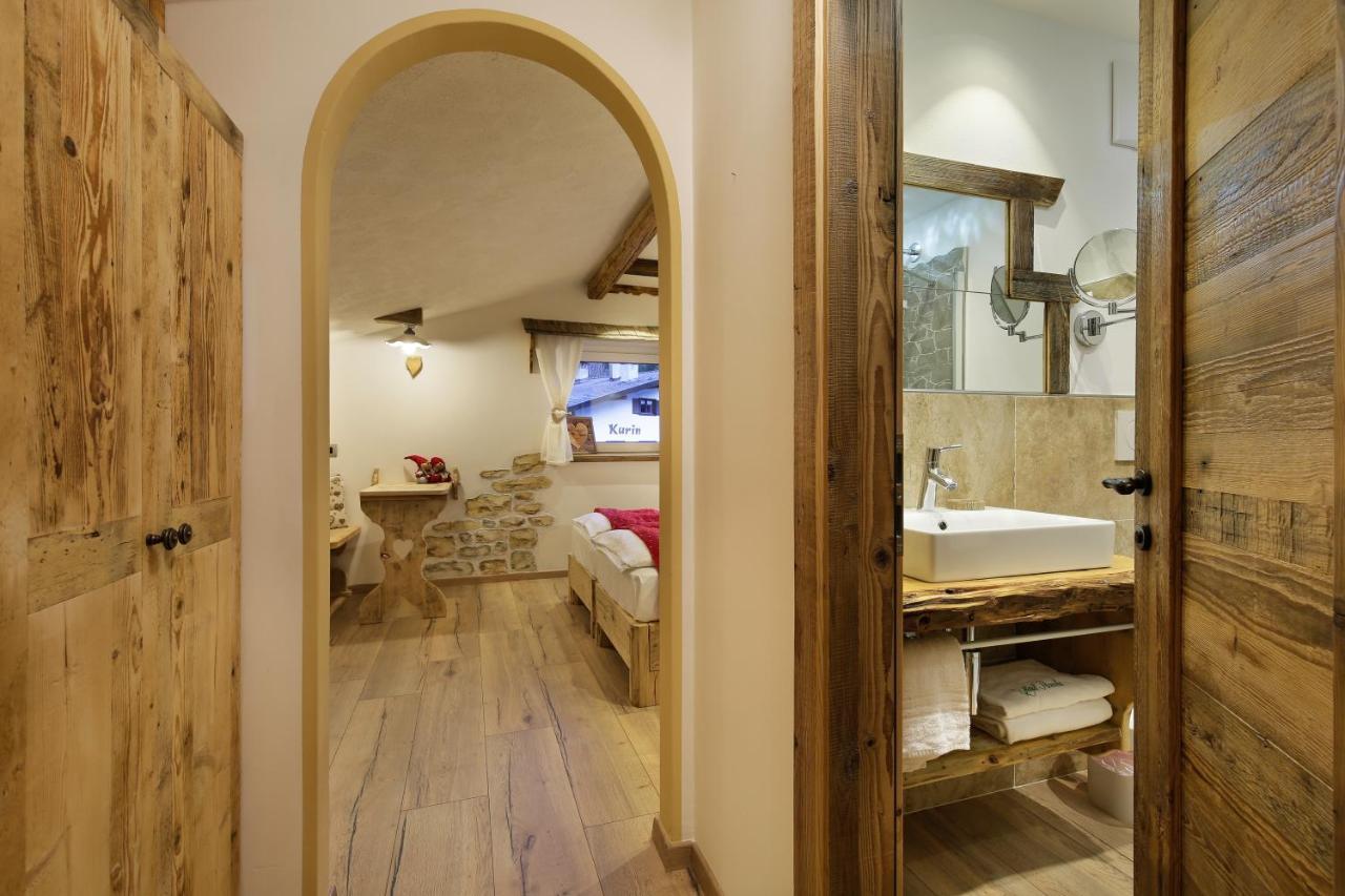 Azola Hotel 3*