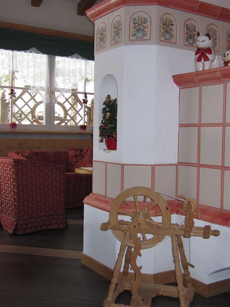 Azola Hotel
