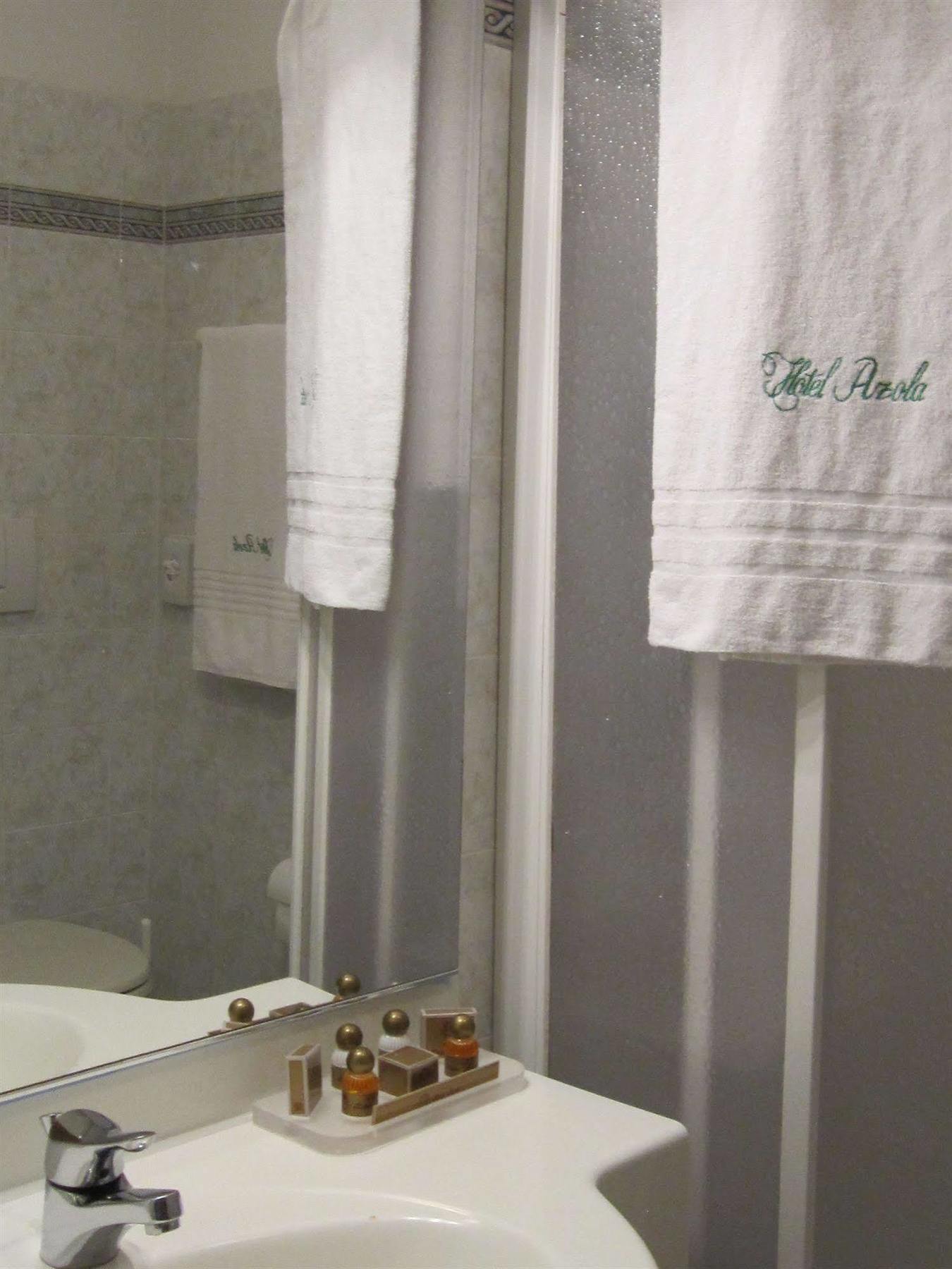 Hotel Azola
